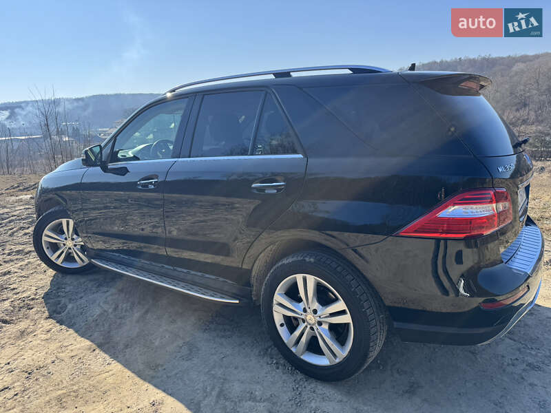 Позашляховик / Кросовер Mercedes-Benz M-Class 2013 в Львові