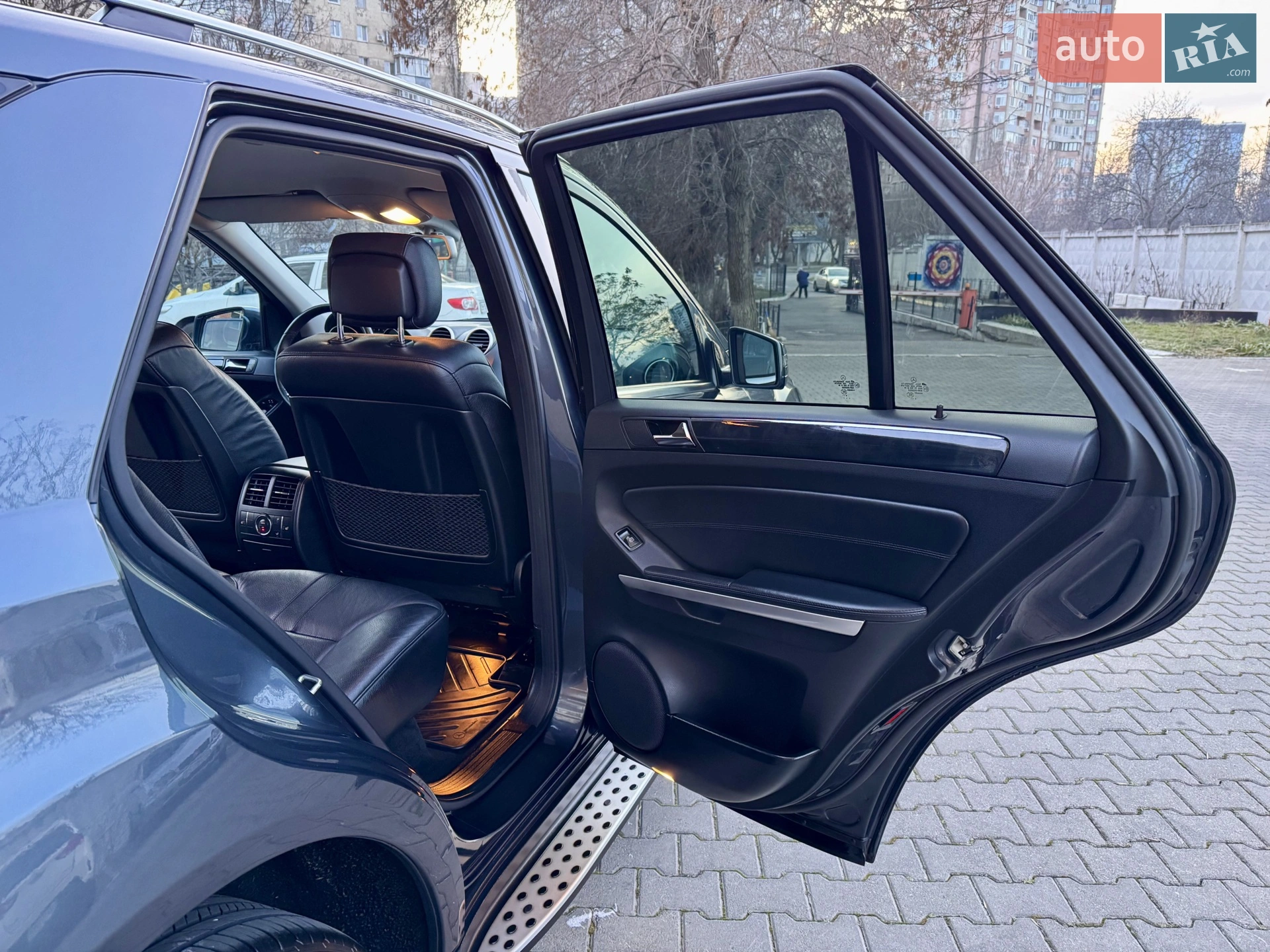 2011 Mercedes-Benz M-klasse - мініатюра 53