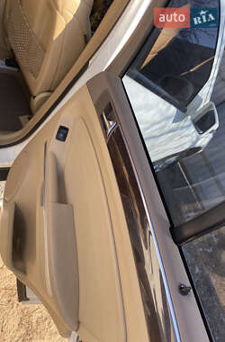 Внедорожник / Кроссовер Mercedes-Benz M-Class 2011 в 