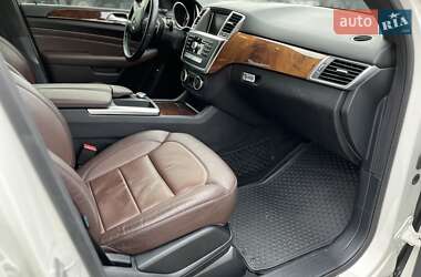 Внедорожник / Кроссовер Mercedes-Benz M-Class 2014 в 