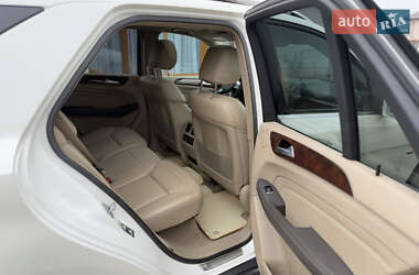 Внедорожник / Кроссовер Mercedes-Benz M-Class 2012 в 