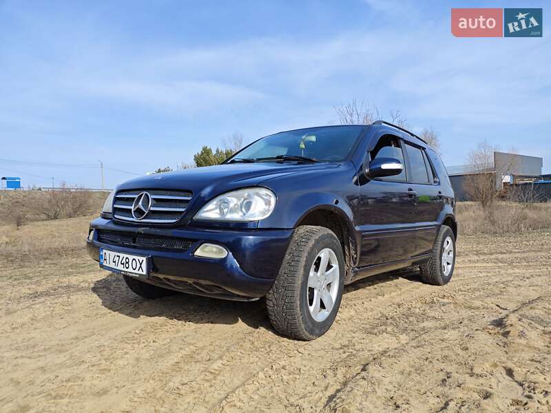 Внедорожник / Кроссовер Mercedes-Benz M-Class 1997 в 