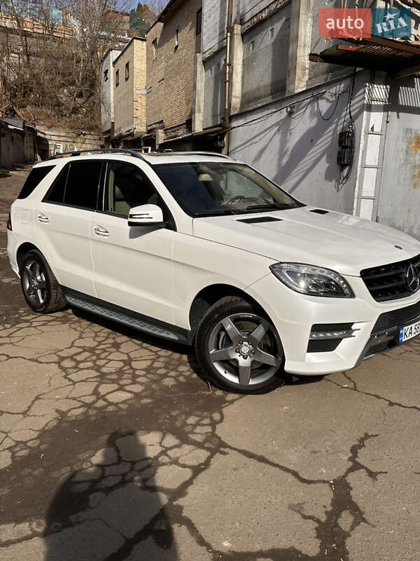 Mercedes-Benz M-Class 2014