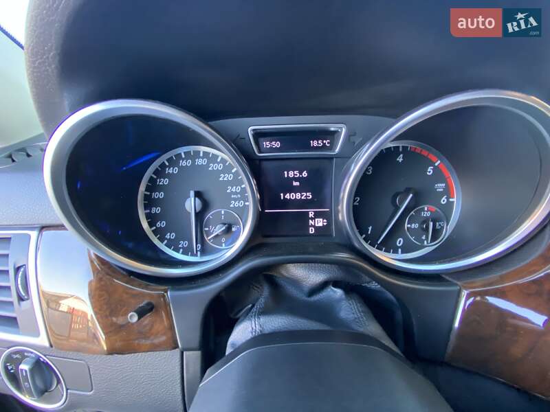 Внедорожник / Кроссовер Mercedes-Benz M-Class 2011 в Росошанах