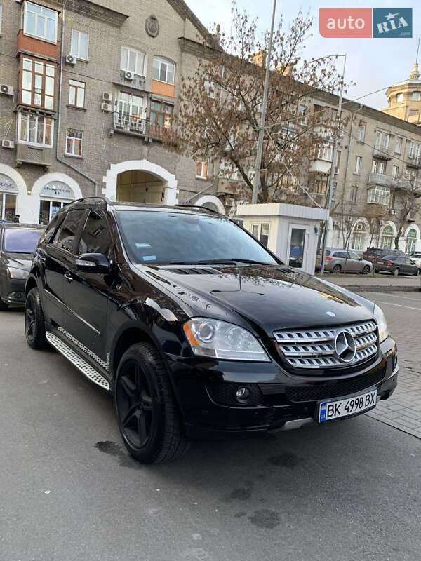 Внедорожник / Кроссовер Mercedes-Benz M-Class 2008 в Киеве