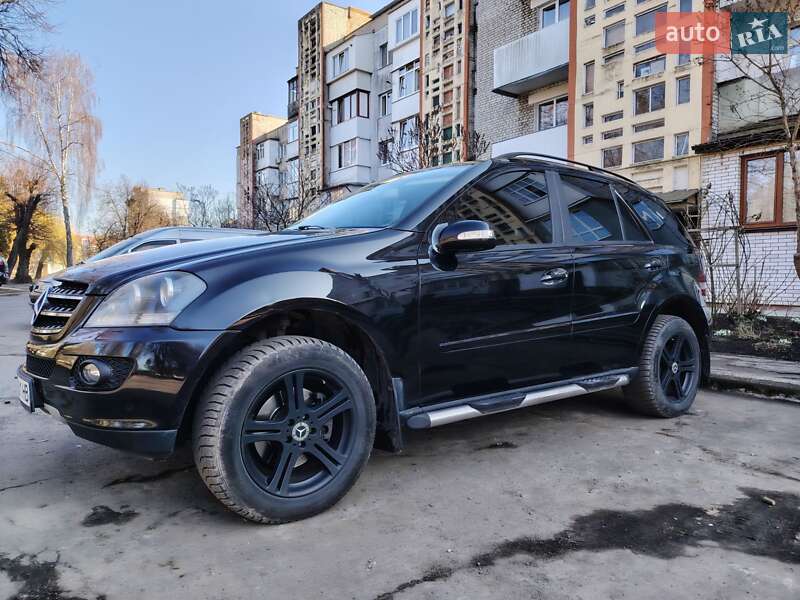 Внедорожник / Кроссовер Mercedes-Benz M-Class 2006 в Шептицькому