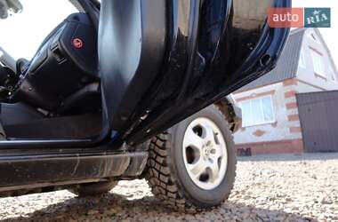 Внедорожник / Кроссовер Mercedes-Benz M-Class 2004 в 