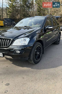 Внедорожник / Кроссовер Mercedes-Benz M-Class 2006 в Сколе