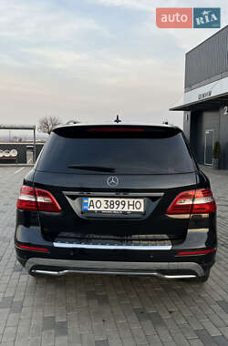 Позашляховик / Кросовер Mercedes-Benz M-Class 2012 в 