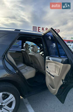 Внедорожник / Кроссовер Mercedes-Benz M-Class 2009 в 