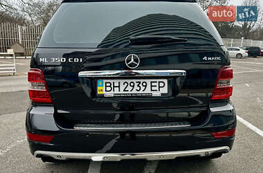 Внедорожник / Кроссовер Mercedes-Benz M-Class 2010 в 