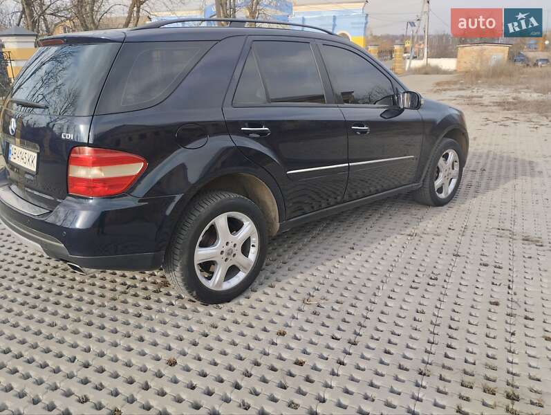 Внедорожник / Кроссовер Mercedes-Benz M-Class 2006 в Тульчине