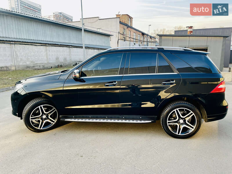Внедорожник / Кроссовер Mercedes-Benz M-Class 2014 в Киеве