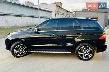 Внедорожник / Кроссовер Mercedes-Benz M-Class 2014 в 