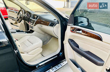 Внедорожник / Кроссовер Mercedes-Benz M-Class 2014 в 