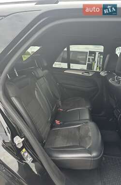 Позашляховик / Кросовер Mercedes-Benz M-Class 2013 в 