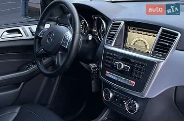 Внедорожник / Кроссовер Mercedes-Benz M-Class 2013 в 