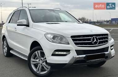 Внедорожник / Кроссовер Mercedes-Benz M-Class 2015 в Киеве