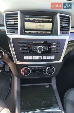 Внедорожник / Кроссовер Mercedes-Benz M-Class 2015 в 