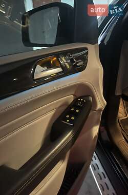Внедорожник / Кроссовер Mercedes-Benz M-Class 2013 в 