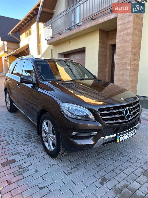 Внедорожник / Кроссовер Mercedes-Benz M-Class 2013 в Тернополе