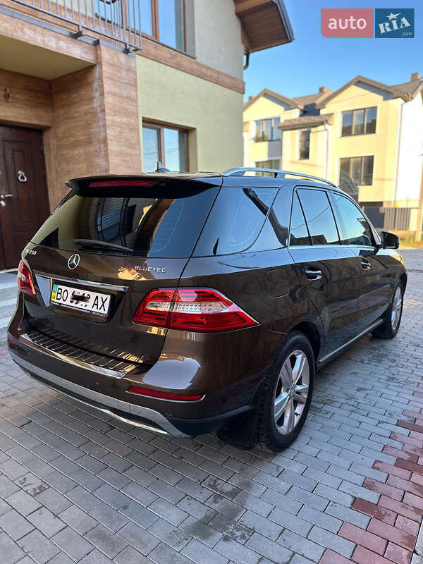 Внедорожник / Кроссовер Mercedes-Benz M-Class 2013 в Тернополе