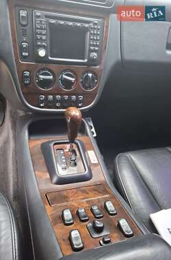Внедорожник / Кроссовер Mercedes-Benz M-Class 2001 в 