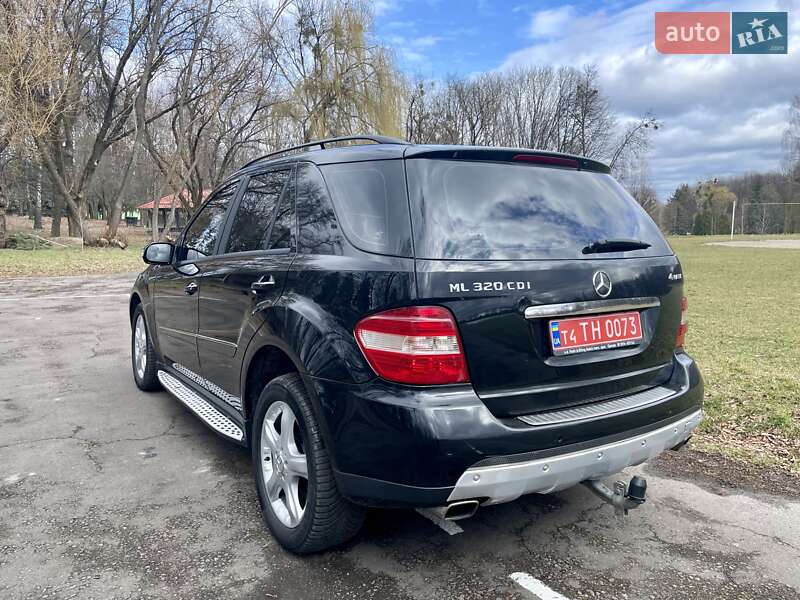 Позашляховик / Кросовер Mercedes-Benz M-Class 2006 в Рівному