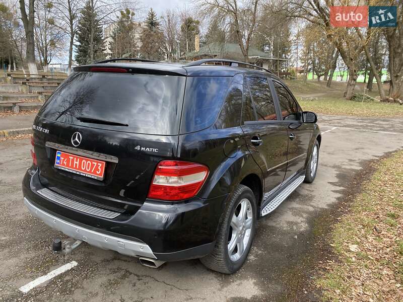 Позашляховик / Кросовер Mercedes-Benz M-Class 2006 в Рівному