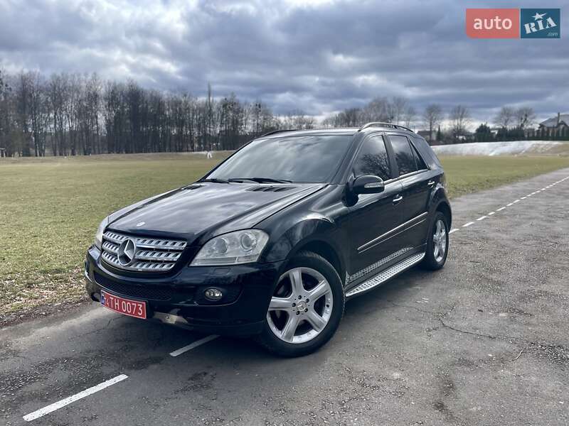 Позашляховик / Кросовер Mercedes-Benz M-Class 2006 в Рівному