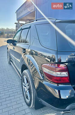 Внедорожник / Кроссовер Mercedes-Benz M-Class 2007 в 