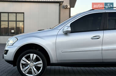 Внедорожник / Кроссовер Mercedes-Benz M-Class 2008 в 