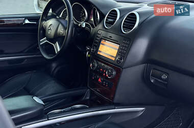 Внедорожник / Кроссовер Mercedes-Benz M-Class 2008 в 
