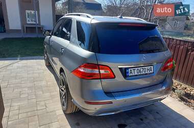 Внедорожник / Кроссовер Mercedes-Benz M-Class 2012 в 