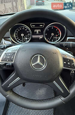 Внедорожник / Кроссовер Mercedes-Benz M-Class 2013 в 
