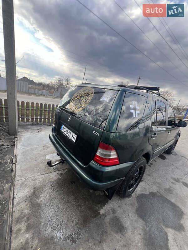 Внедорожник / Кроссовер Mercedes-Benz M-Class 2001 в Балаклее