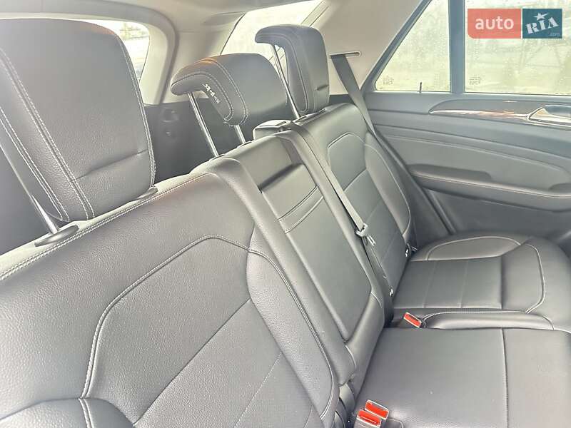 Позашляховик / Кросовер Mercedes-Benz M-Class 2014 в Івано-Франківську