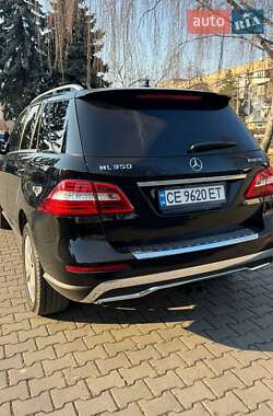 Внедорожник / Кроссовер Mercedes-Benz M-Class 2011 в 