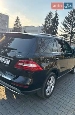 Внедорожник / Кроссовер Mercedes-Benz M-Class 2011 в 
