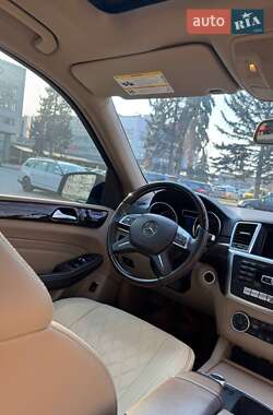 Внедорожник / Кроссовер Mercedes-Benz M-Class 2011 в 