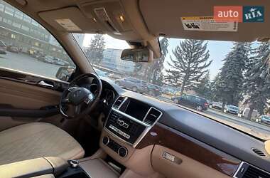 Внедорожник / Кроссовер Mercedes-Benz M-Class 2011 в 