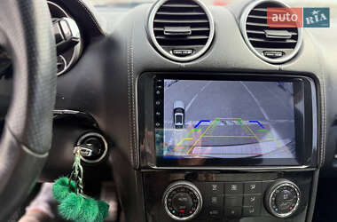 Внедорожник / Кроссовер Mercedes-Benz M-Class 2011 в 