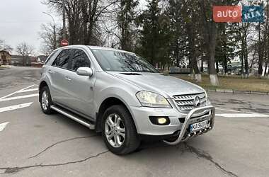 Позашляховик / Кросовер Mercedes-Benz M-Class 2007 в 