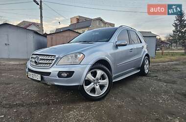 Внедорожник / Кроссовер Mercedes-Benz M-Class 2006 в 