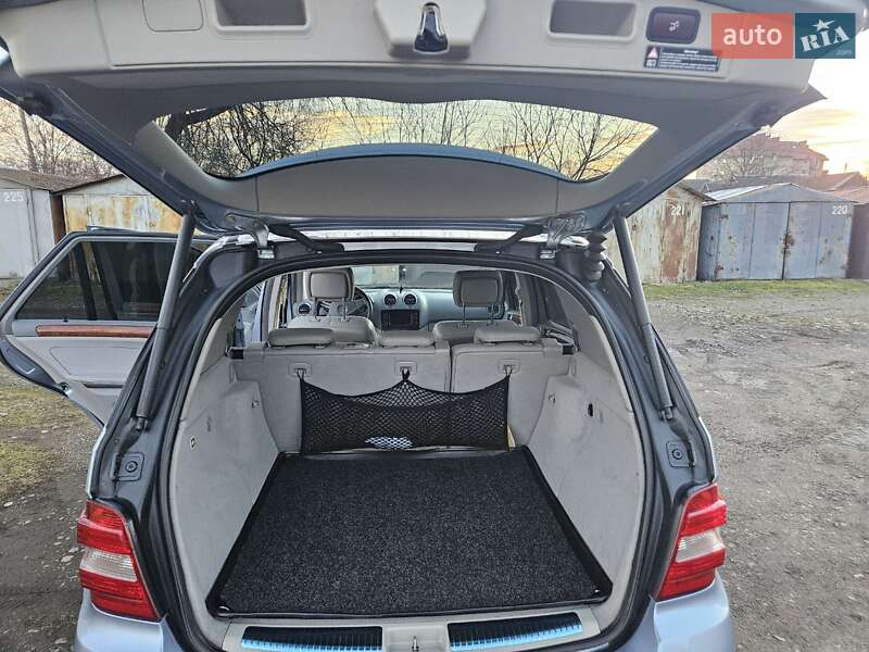 Внедорожник / Кроссовер Mercedes-Benz M-Class 2006 в Коломые