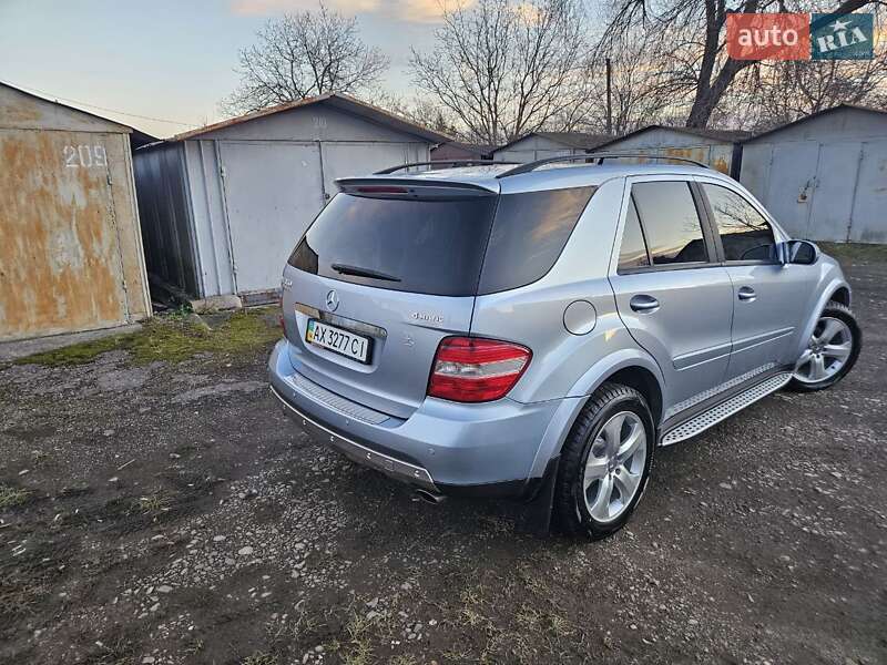 Внедорожник / Кроссовер Mercedes-Benz M-Class 2006 в Коломые