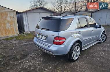 Внедорожник / Кроссовер Mercedes-Benz M-Class 2006 в 