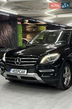 Внедорожник / Кроссовер Mercedes-Benz M-Class 2013 в 