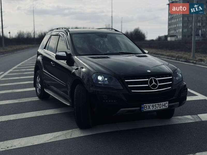 Внедорожник / Кроссовер Mercedes-Benz M-Class 2009 в Хмельницком