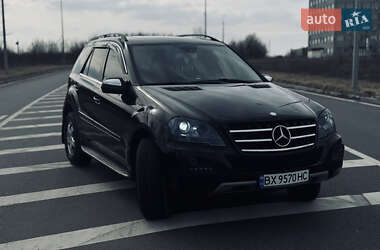Позашляховик / Кросовер Mercedes-Benz M-Class 2009 в 